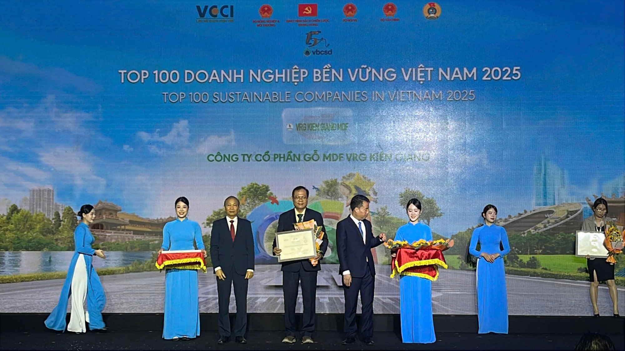 z7468161540783_d40fcadca416e5d9767f396b0f3b947d