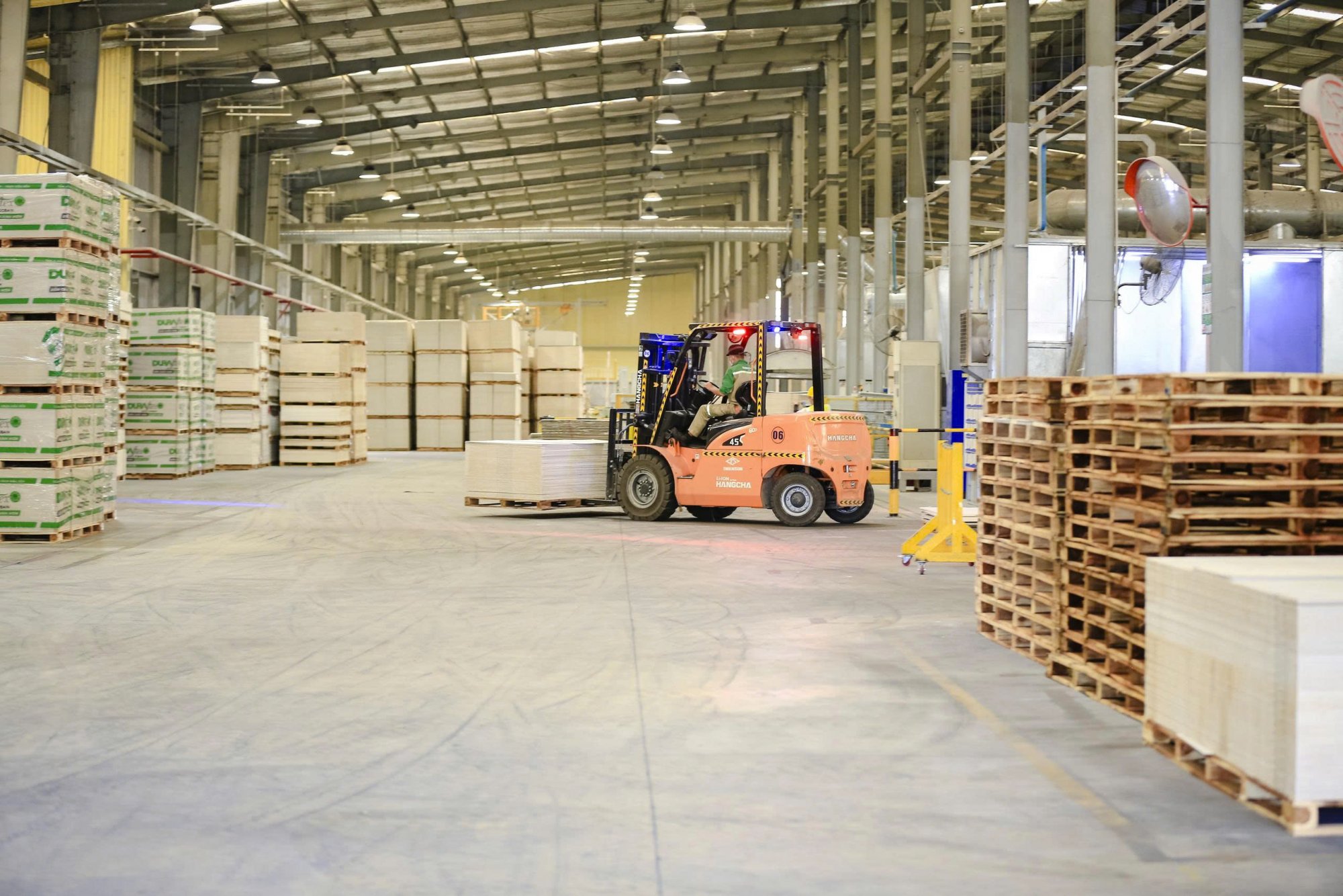 z7700620095950_69d3b5f765758356659e674410b8c2fb