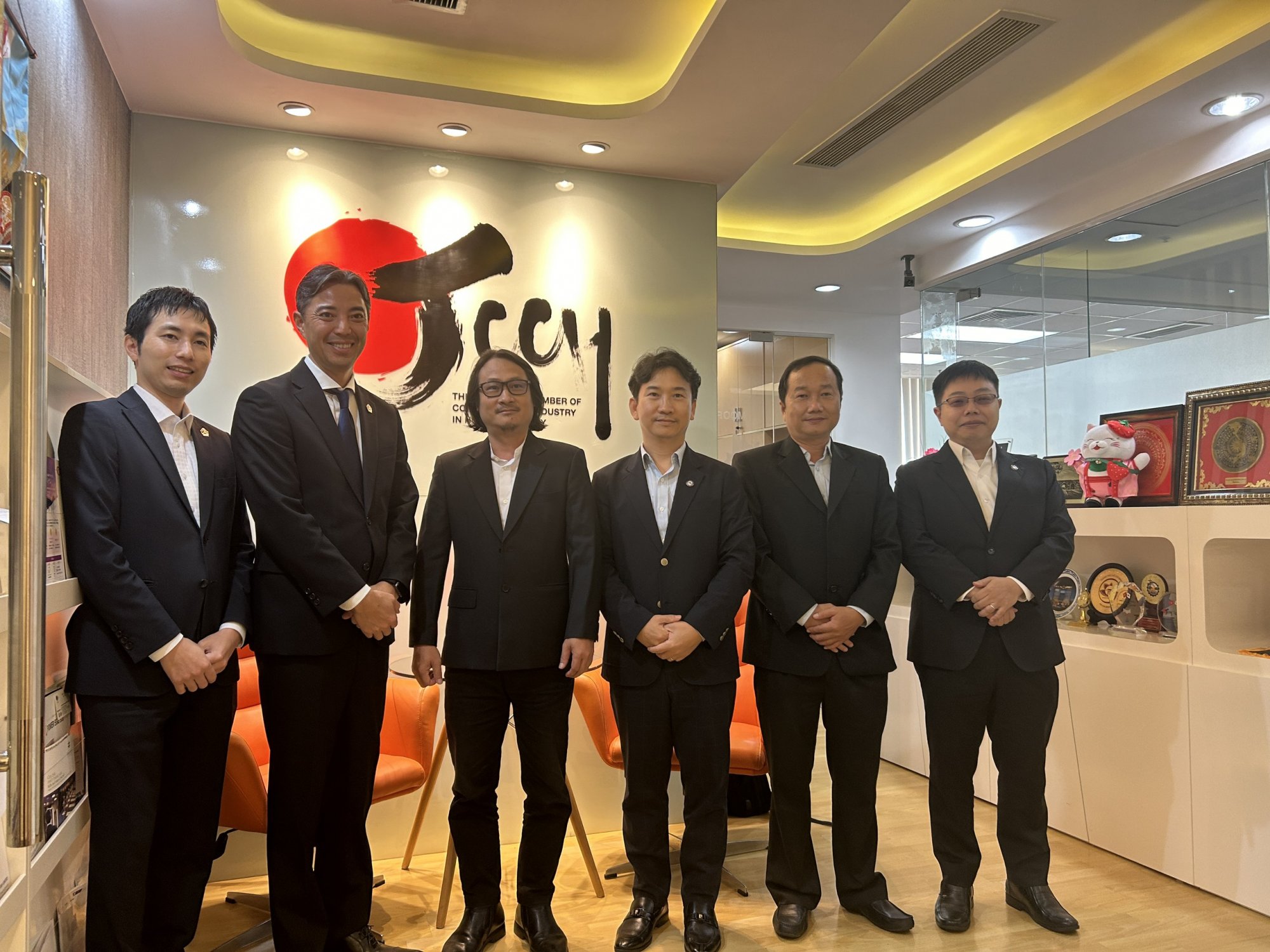 z5439137583011_b38e42ed3b68fc8481dae533d040b837