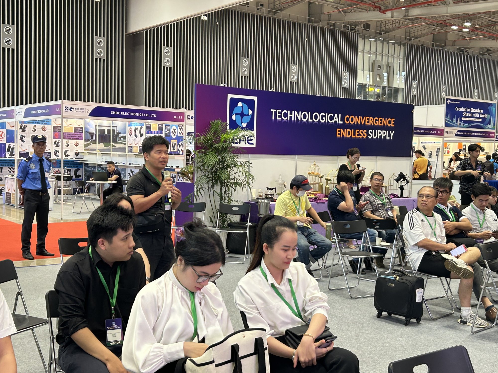 z5472780439653_601221ef9c3e904c7d7ca45252f478ff