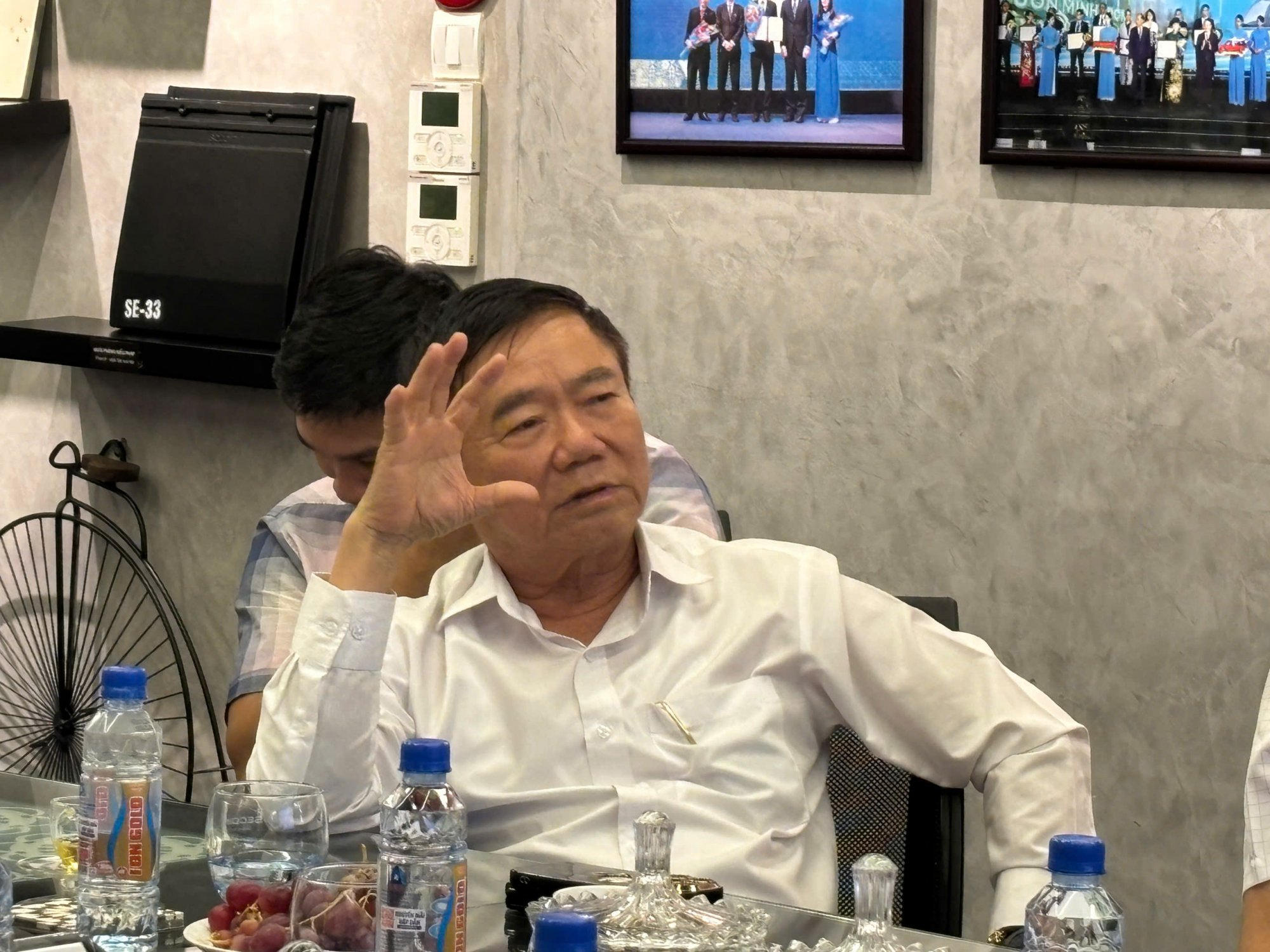 z6677984238420_2ff0c28b865f6c17c2acc0565fe4d8eb