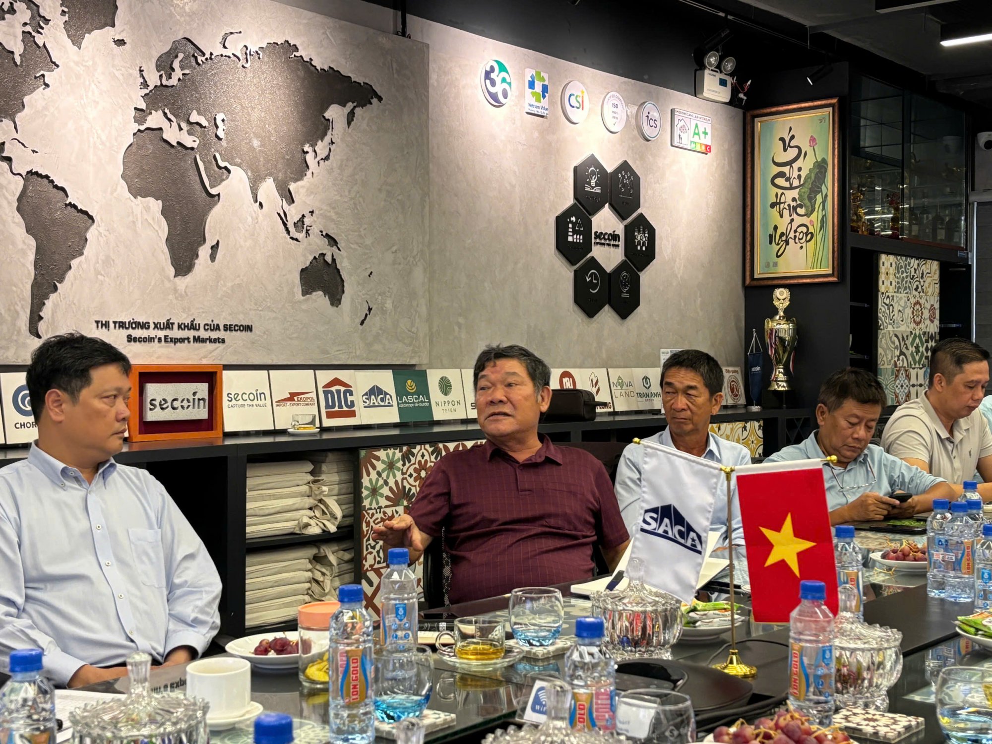 z6677984368935_deb706b0c42ef8547978088b594f2d3c