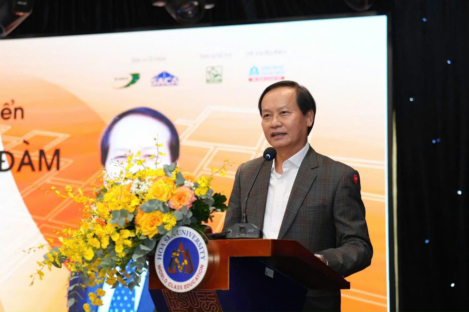 z6789121696326_367556feba60f2054fe78df38ea8bbb7_1