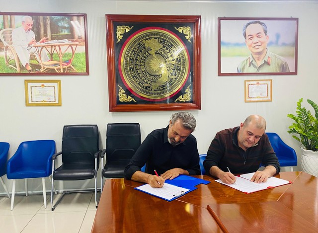 photo-2-1723000491764716510154