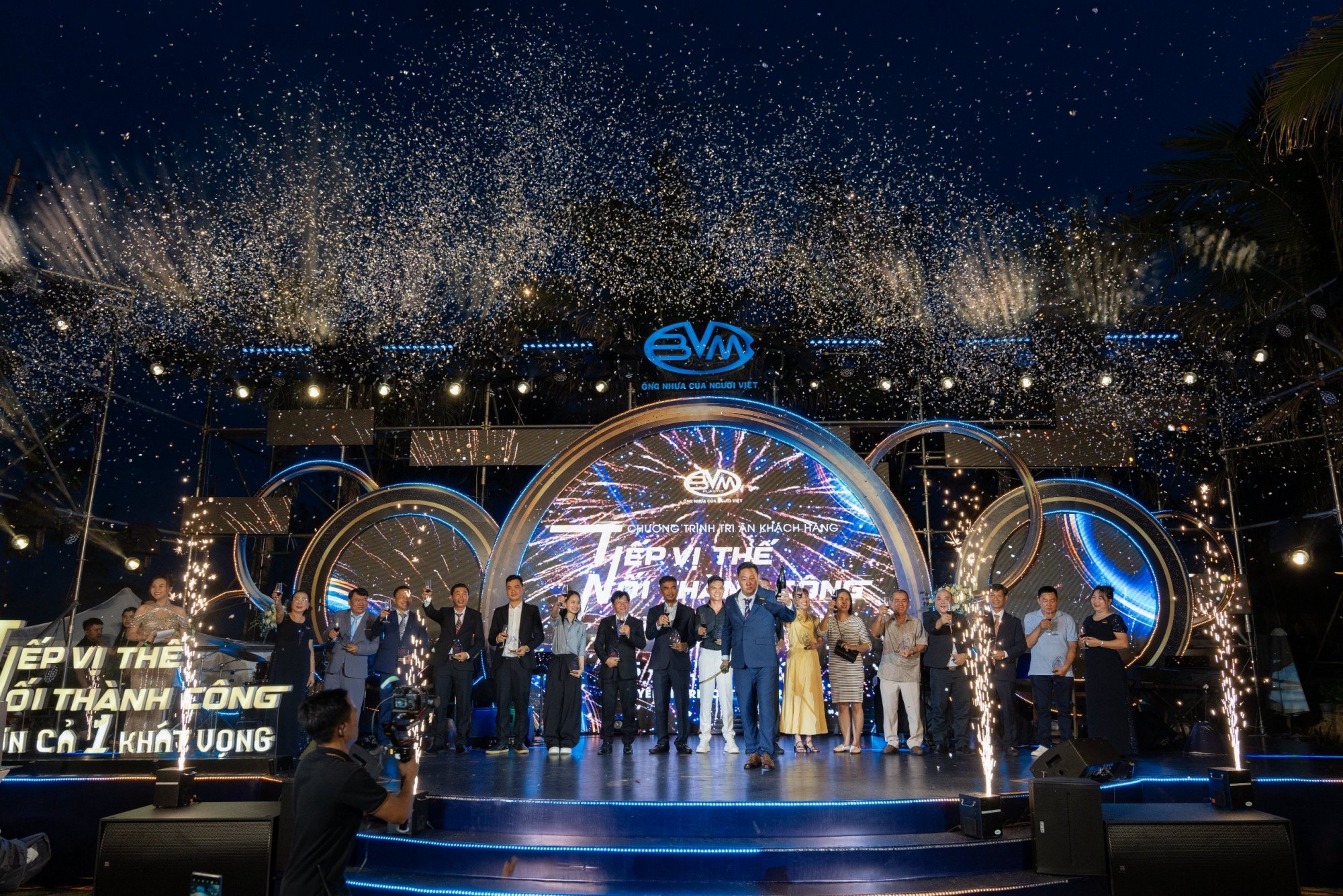 z5703947417584_e945c3511471ce1d7ed810758228806c