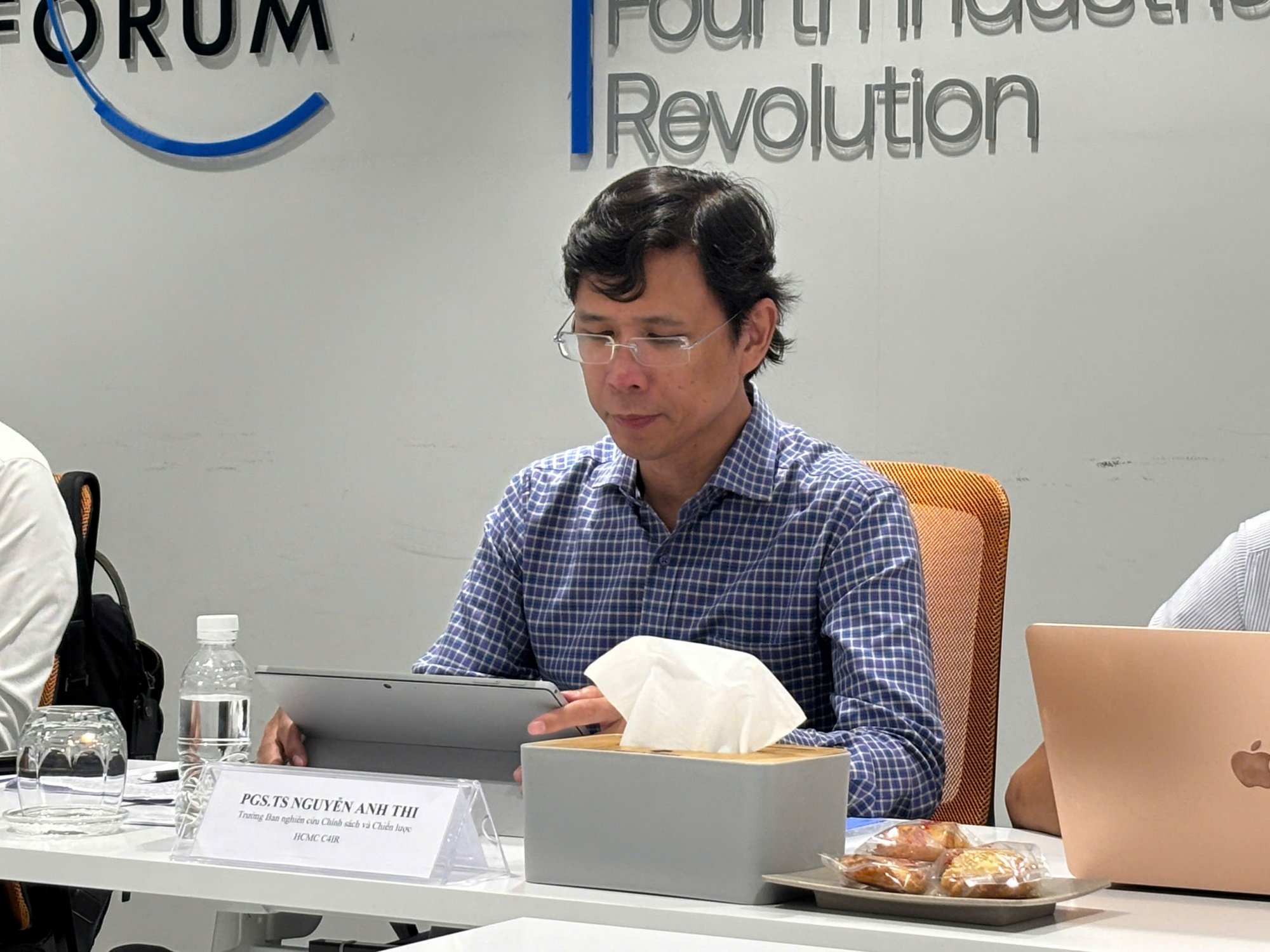 bbb3676e992812764b398