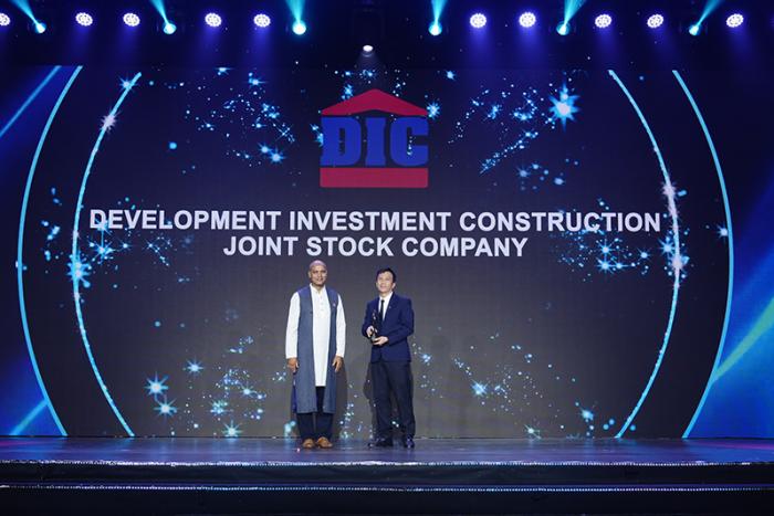 TẬP ĐOÀN DIC TIẾP TỤC GHI DẤU ẤN TẠI HR ASIA AWARDS 2025