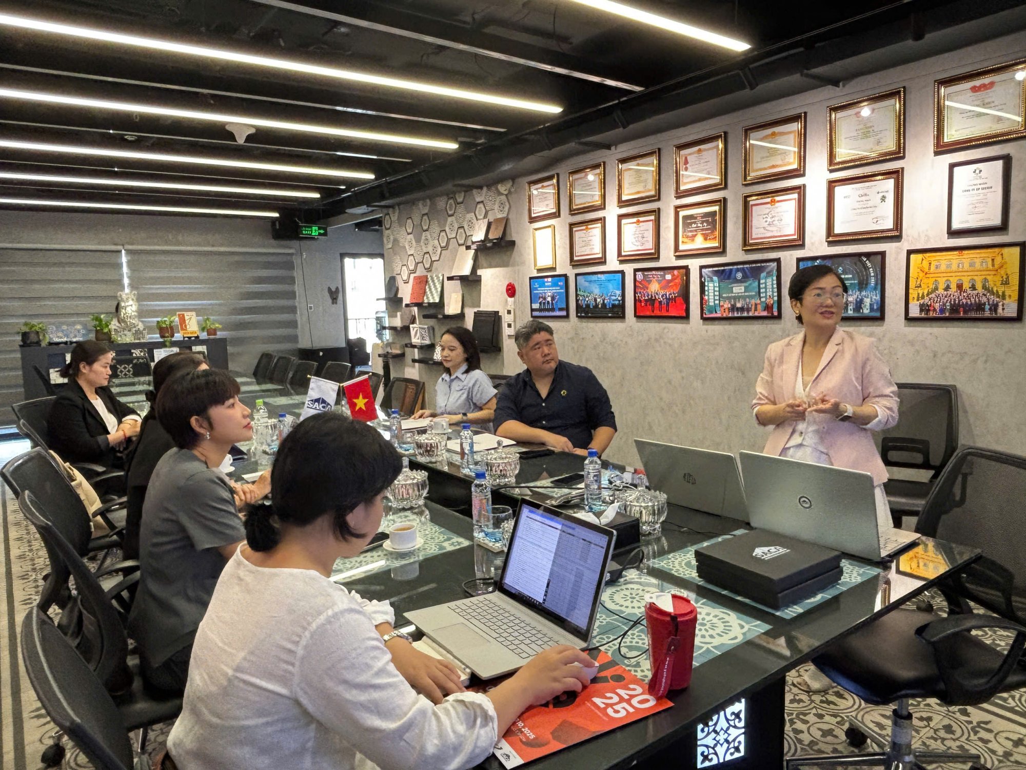 z6902137892956_e443374c680dc7640b5e045beac4db77