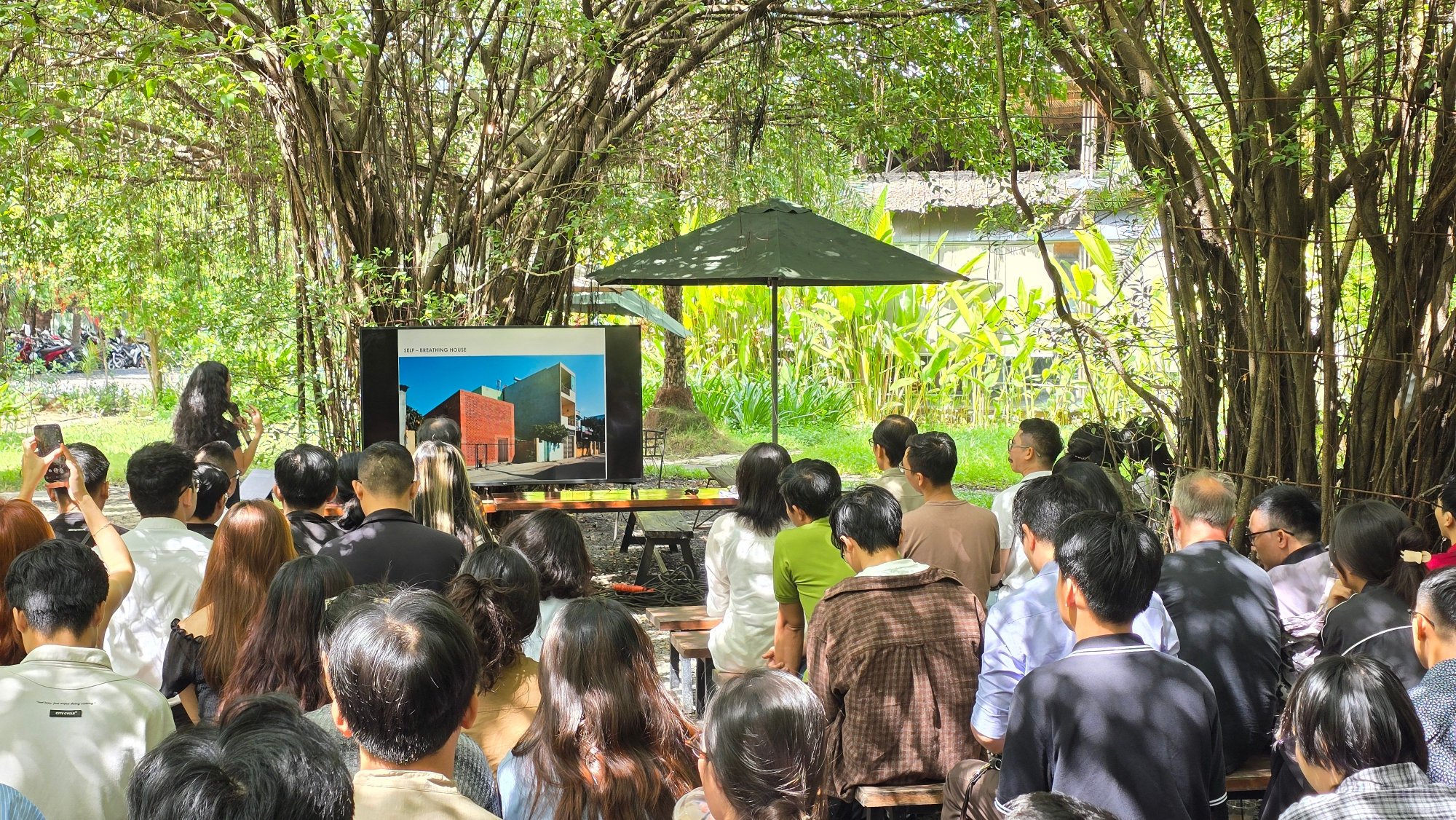 z6923462773464_664249fe9a8bba768de8ad1abec309a3