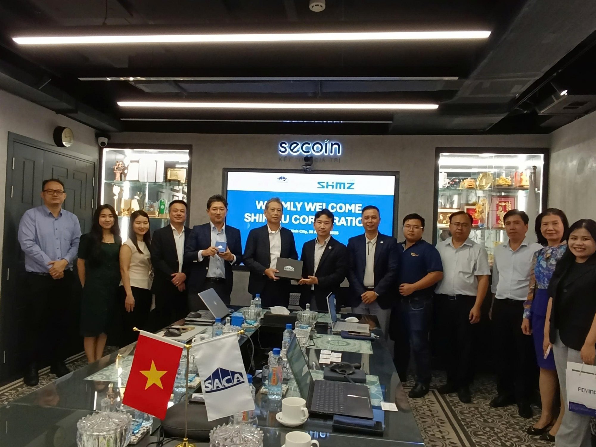 z6926106589952_77ab39cd8d5b5dd319900c818912fb94