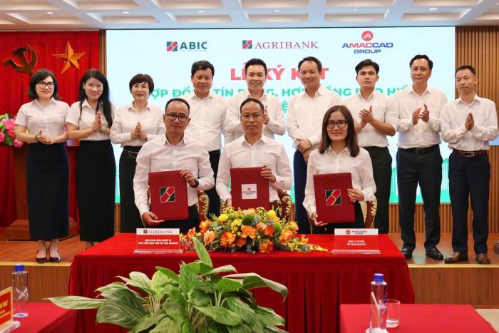 AGRIBANK KÝ HỢP ĐỒNG TÍN DỤNG TÀI TRỢ DỰ ÁN ĐIỆN RÁC NGHỆ AN CỦA TẬP ĐOÀN AMACCAO