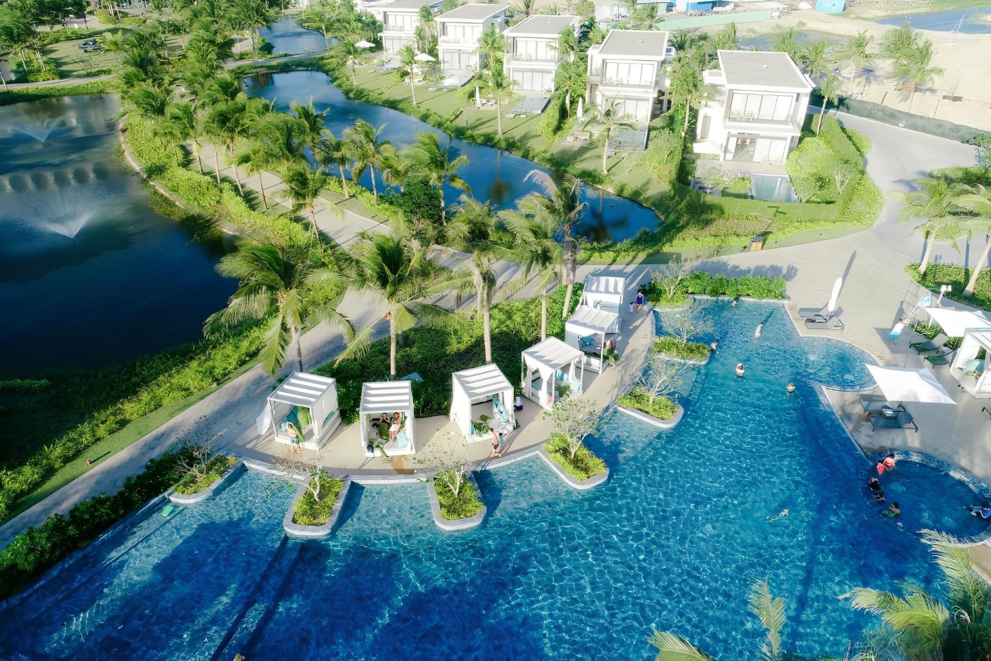 e668c8c6-c980-4f5c-8d29-4e66aefd39f1