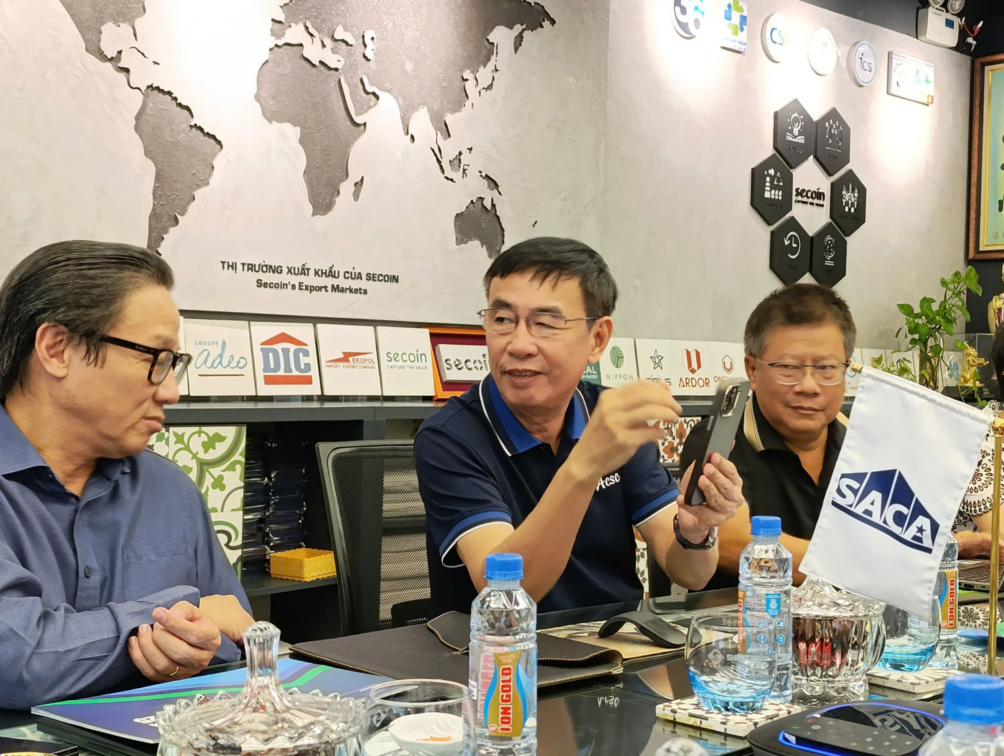 z7093678409806_0e3997f67a085ec2a16ad65ba9c418c1