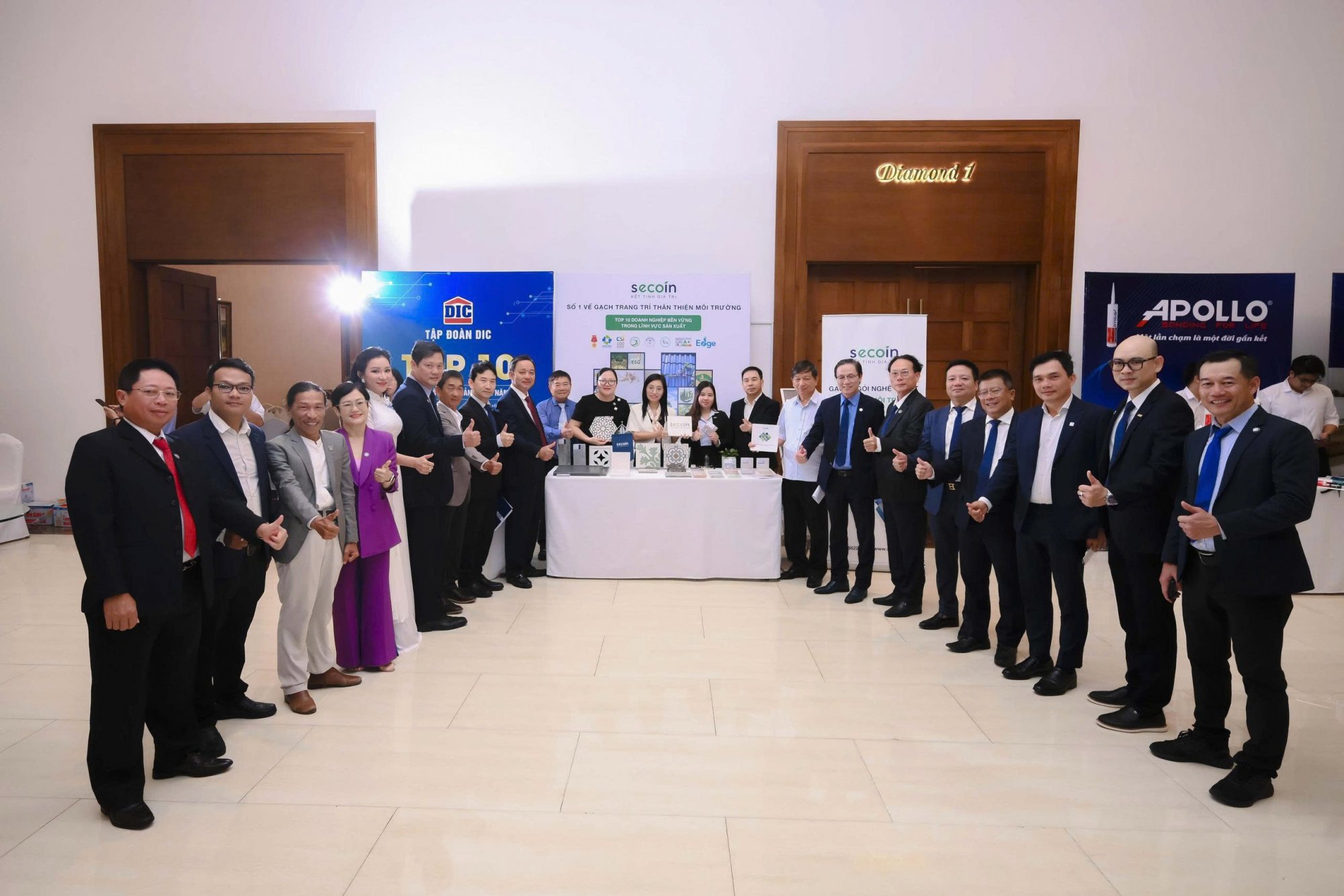 z7167578131926_5d97790d5dd3e978cf9a221e794fb7d4