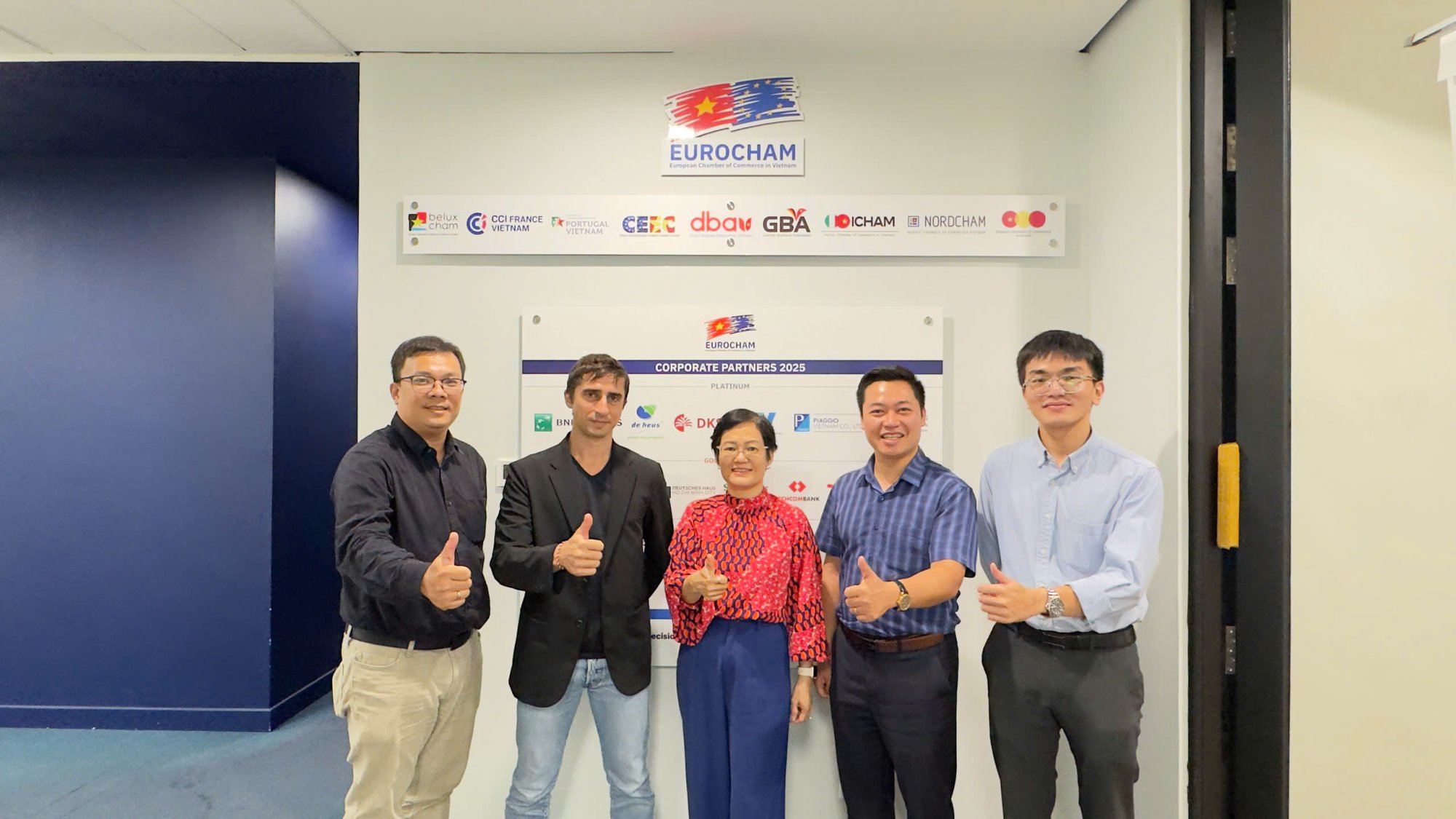 z7220428181316_001009d23a4cc41751a4a05857946a5b