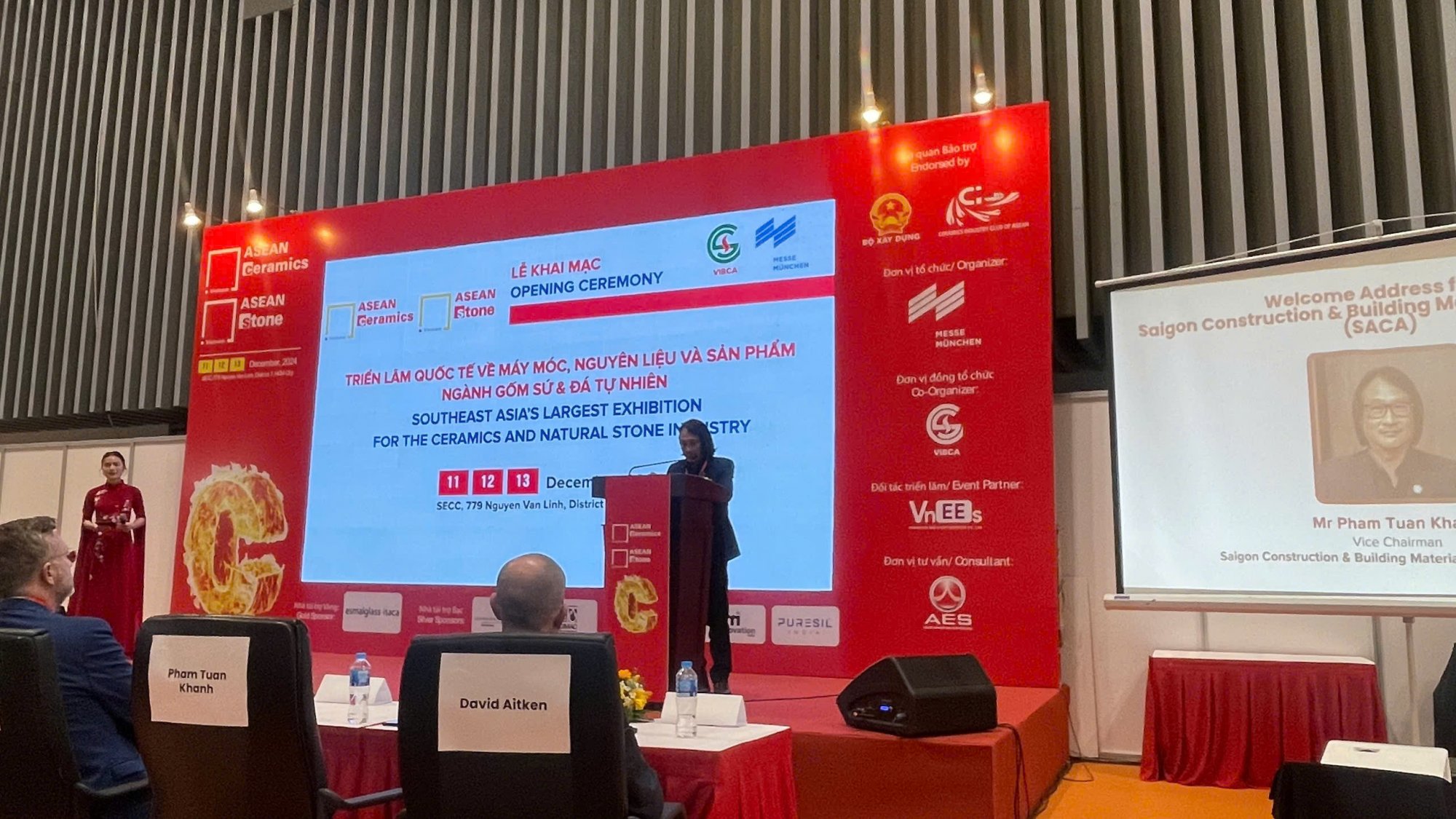 z6119218823437_ffc6b79cb85d6a352d23971505b83f93