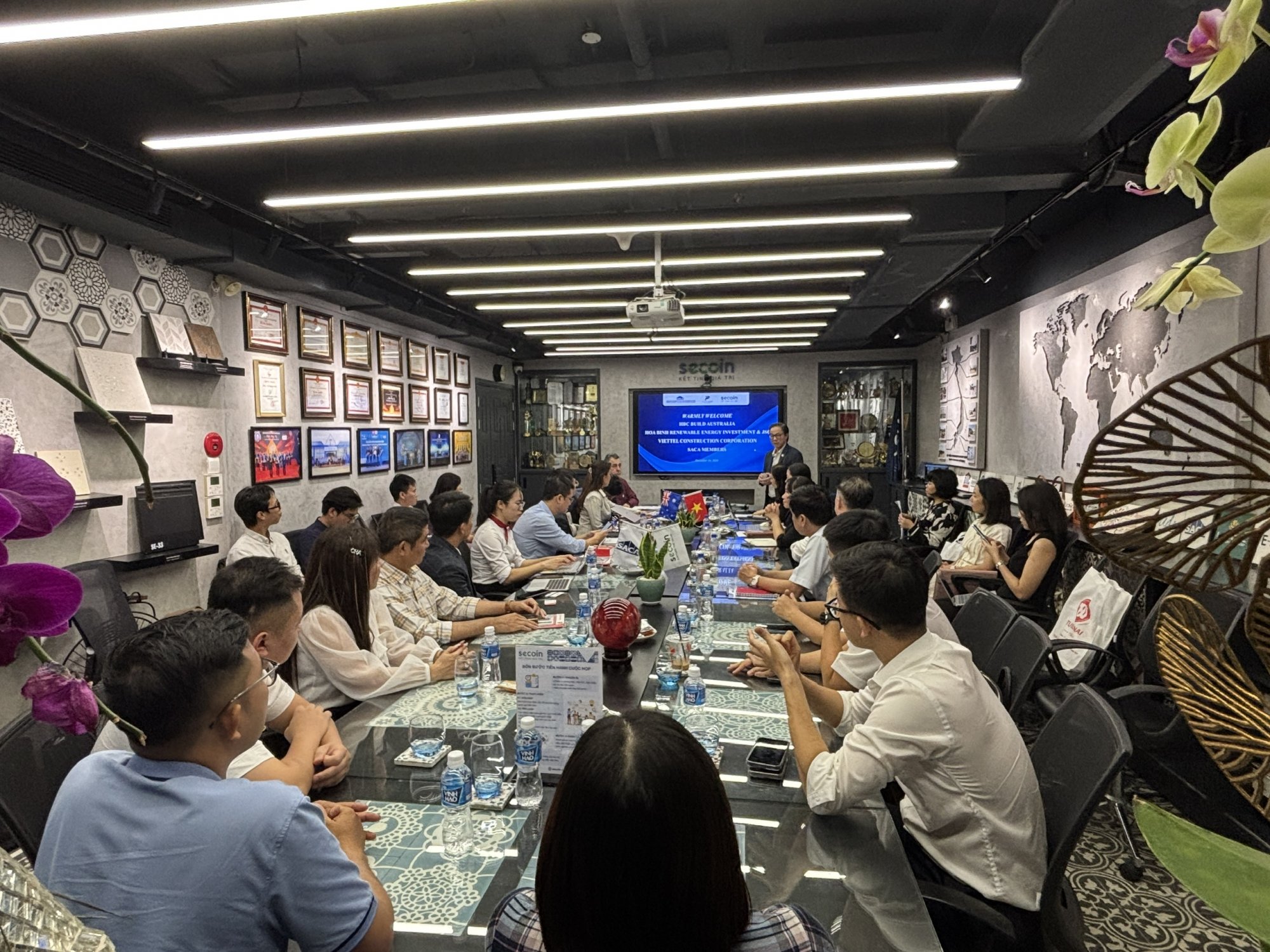 z6138565356088_8025f3bc9073b496179a1c9b76c22973