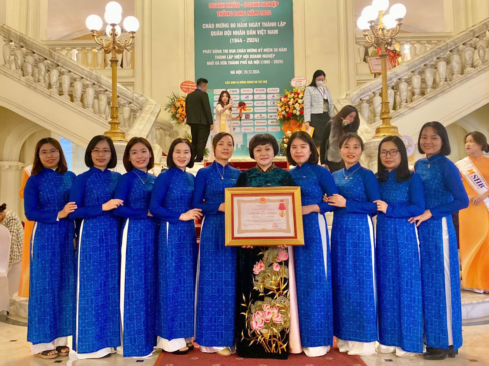 z6150834051080_de6ea06a8ddd8bb772e05e6a30f950a7