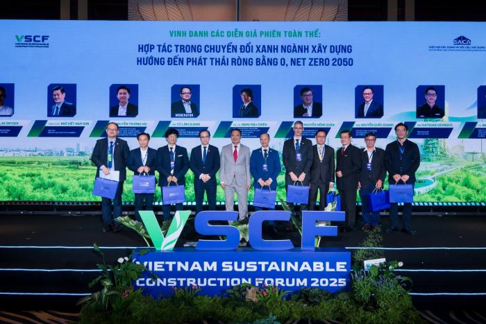 PHIÊN TOÀN THỂ: DẤU ẤN CHUYÊN MÔN TẠI DIỄN ĐÀN PHÁT TRIỂN BỀN VỮNG NGÀNH XÂY DỰNG VIỆT NAM - VSCF 2025
