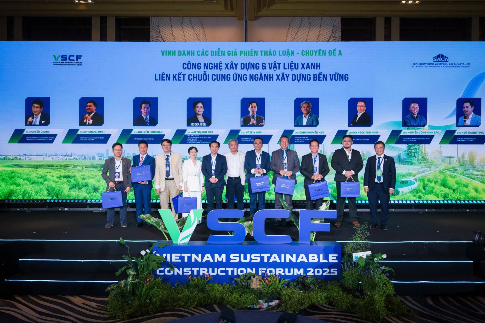 z7366183308736_53e36b8a25c71f62b6a6d3b6869dc6d7