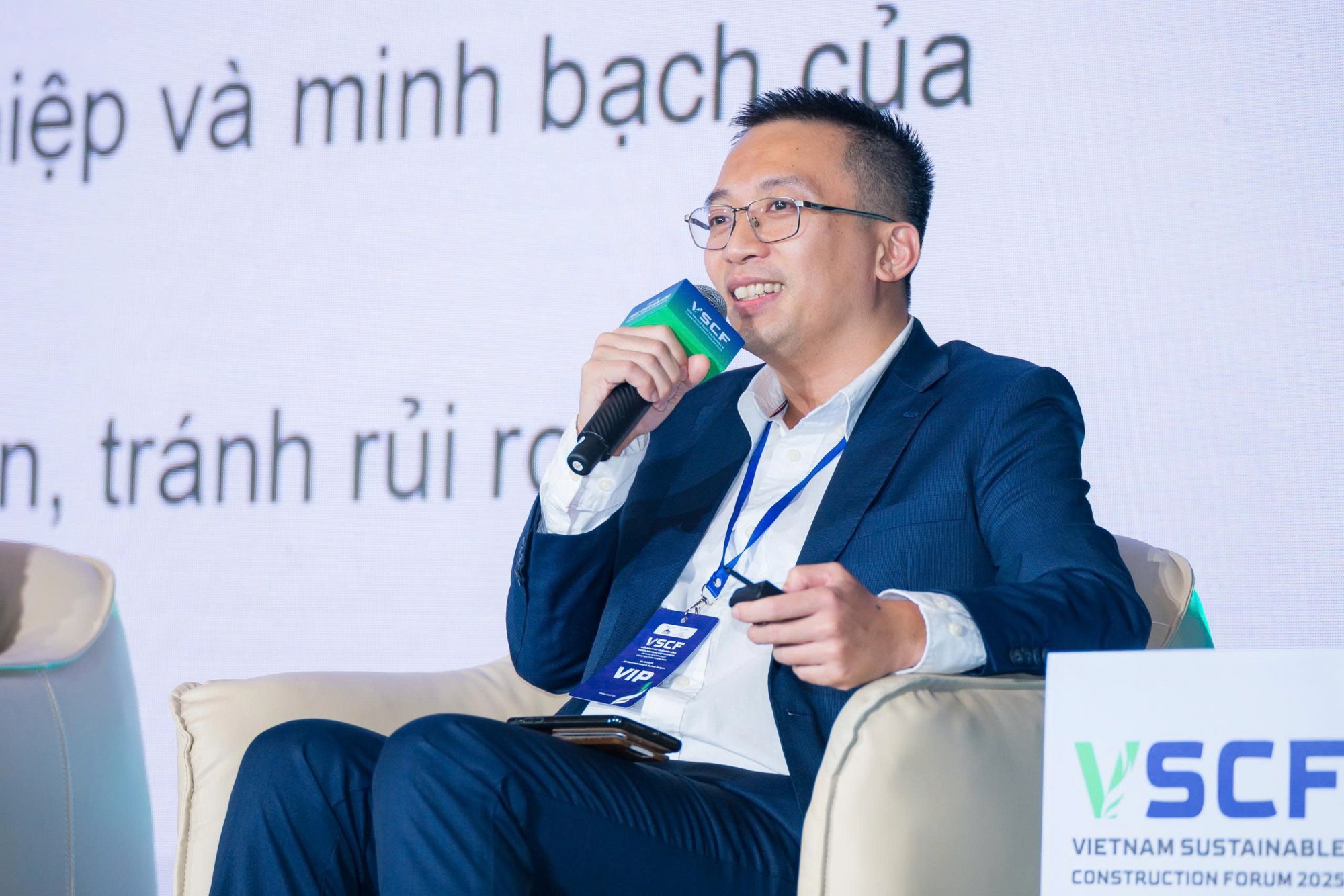 z7366183755828_d8726baf5b1bfbc1d601df22a36e75f9